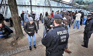 Abhängigkeit: Wie schädlich Heroin wirklich ist, lässt sich laut Ulrich Pfaff kaum sagen. Weil man Schäden durch Repression sowie illegalisierten Vertrieb und Konsum nicht trennen kann. Foto: Andreas Frücht - Andreas Frücht Abhängigkeit: Wie schädlich Heroin wirklich ist, lässt sich laut Ulrich Pfaff kaum sagen. Weil man Schäden durch Repression sowie illegalisierten Vertrieb und Konsum nicht trennen kann. Foto: Andreas Frücht - Andreas Frücht
