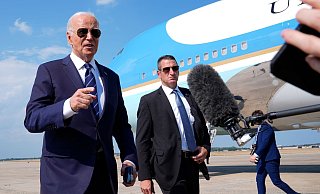 US-Präsident Biden wirft seinem politischen Kontrahenten Trump zündelnde Rhetorik vor. - Susan Walsh/AP US-Präsident Biden wirft seinem politischen Kontrahenten Trump zündelnde Rhetorik vor. - Susan Walsh/AP
