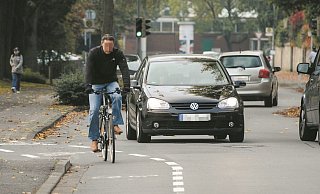 Mehr und bessere Radwege wollen die meisten. Doch viele Detailfragen sind ungeklärt - auch weil ein Gesamtkonzept fehlt. - NW-Archiv Mehr und bessere Radwege wollen die meisten. Doch viele Detailfragen sind ungeklärt - auch weil ein Gesamtkonzept fehlt. - NW-Archiv