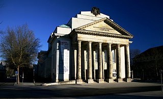Wird es in diesem Jahr noch Theaterveranstaltungen wie etwa im Landestheater Detmold geben? Wenn ja, will die Bad Driburger Verwaltung schnell sein und für ihre Bürger Tickets buchen. - Landestheater Detmold Wird es in diesem Jahr noch Theaterveranstaltungen wie etwa im Landestheater Detmold geben? Wenn ja, will die Bad Driburger Verwaltung schnell sein und für ihre Bürger Tickets buchen. - Landestheater Detmold