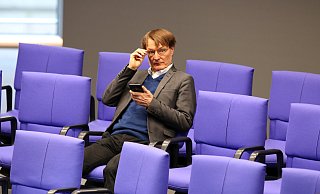 SPD-Gesundheitsexperte Karl Lauterbach hat die gezielte Attacke gegen ihn im Netz öffentlich gemacht. - picture alliance/dpa SPD-Gesundheitsexperte Karl Lauterbach hat die gezielte Attacke gegen ihn im Netz öffentlich gemacht. - picture alliance/dpa