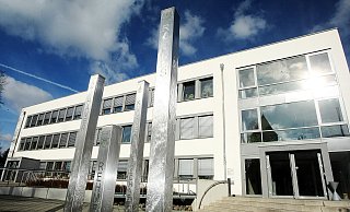 Spitzenvertreter aus Politik und Verwaltung in Kirchlengern haben sich auf eine Erstattung der nicht erbrachten Leistungen geeinigt. - Patrick Menzel Spitzenvertreter aus Politik und Verwaltung in Kirchlengern haben sich auf eine Erstattung der nicht erbrachten Leistungen geeinigt. - Patrick Menzel