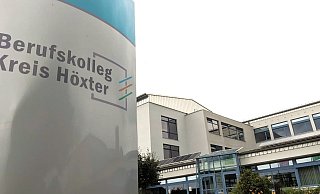 Am Kreisberufskolleg Brakel gab es kurz vor dem Ferienstart einen Amokalarm. Die Polizei Höxter ermittelt. - Burkhard Battran Am Kreisberufskolleg Brakel gab es kurz vor dem Ferienstart einen Amokalarm. Die Polizei Höxter ermittelt. - Burkhard Battran