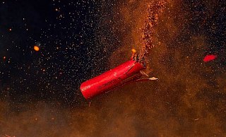 Ob der Täter herkömmliche Böller einsetzte oder mit anderen explosiven Stoffen hantierte, ist noch unklar. - Symbolfoto: pixabay / Creative Commons Ob der Täter herkömmliche Böller einsetzte oder mit anderen explosiven Stoffen hantierte, ist noch unklar. - Symbolfoto: pixabay / Creative Commons