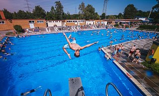 Wann genau das Waldbad in Schloß Neuhaus öffnet, ist noch unklar. - Besim Mazhiqi Wann genau das Waldbad in Schloß Neuhaus öffnet, ist noch unklar. - Besim Mazhiqi