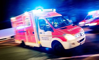 Der Rettungswagen brachte den Schüler ind Klinikum in Porta. - Marcel Kusch/dpa Der Rettungswagen brachte den Schüler ind Klinikum in Porta. - Marcel Kusch/dpa