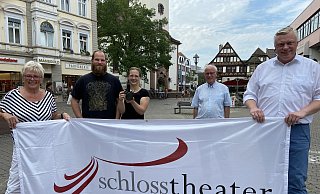 Bärbel Mihm (v. l.), Christian Höke, Madeline Sprock, Hans-Josef Held und Daniel Hartmann werben für die Veranstaltung. - Privat Bärbel Mihm (v. l.), Christian Höke, Madeline Sprock, Hans-Josef Held und Daniel Hartmann werben für die Veranstaltung. - Privat