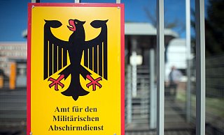 Das Amt für den Militärischen Abschirmdienst (MAD) in Köln. - picture alliance / dpa Das Amt für den Militärischen Abschirmdienst (MAD) in Köln. - picture alliance / dpa