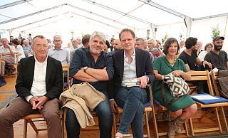 Vor der Diskussion: Jürgen Keimer (v.l.), Raoul Schrott, Thomas Strässle mit Ilma Rakusa, die am Samstag ihr neues Buch vorstellt. - Elke Niedringhaus-Haasper Vor der Diskussion: Jürgen Keimer (v.l.), Raoul Schrott, Thomas Strässle mit Ilma Rakusa, die am Samstag ihr neues Buch vorstellt. - Elke Niedringhaus-Haasper