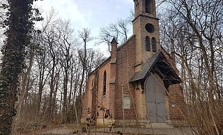 Die Meinolfuskapelle im Wilhelmsberg in Paderborn-Schloß Neuhaus. - Viktoria Bartsch Die Meinolfuskapelle im Wilhelmsberg in Paderborn-Schloß Neuhaus. - Viktoria Bartsch