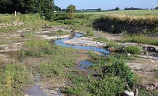 Raum: Die Eder verläuft im Taltiefst, dazu gibt es aber viel Spielraum im Fall von Hochwasser. - UIH Raum: Die Eder verläuft im Taltiefst, dazu gibt es aber viel Spielraum im Fall von Hochwasser. - UIH