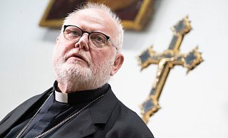 Kardinal Reinhard Marx spricht während einer Pressekonferenz im Vatikan nach der Wahl des neuen Papstes Leo XIV., den er im Konklave offenbar unterstützt hat. - Marijan Murat/dpa Kardinal Reinhard Marx spricht während einer Pressekonferenz im Vatikan nach der Wahl des neuen Papstes Leo XIV., den er im Konklave offenbar unterstützt hat. - Marijan Murat/dpa