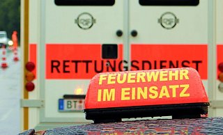 Die Feuerwehr rückte mit mehreren Wagen auf die A 33 aus - dann gab es glücklicherweise Entwarnung. - Symbolbild: Pixabay Die Feuerwehr rückte mit mehreren Wagen auf die A 33 aus - dann gab es glücklicherweise Entwarnung. - Symbolbild: Pixabay
