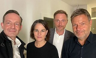 Es sah so cool aus und war doch Arbeit: Das Selfie der einstigen Gegner von Grünen und FDP bei der Bildung der Ampel-Koalition. (Archivbild) - Volker Wissing/FDP/instagram/dpa Es sah so cool aus und war doch Arbeit: Das Selfie der einstigen Gegner von Grünen und FDP bei der Bildung der Ampel-Koalition. (Archivbild) - Volker Wissing/FDP/instagram/dpa