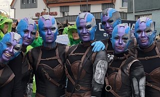 Von den insgesamt elf "Emspüppchen" sind hier zu sehen: Lea Teders (v.l.), Friederike Weymann, Selina Gerdes, Maria Schwarzer, Estelle Prüske, Isabel Lindner und Kristin Grauthoff. - Katja Knoche Von den insgesamt elf "Emspüppchen" sind hier zu sehen: Lea Teders (v.l.), Friederike Weymann, Selina Gerdes, Maria Schwarzer, Estelle Prüske, Isabel Lindner und Kristin Grauthoff. - Katja Knoche