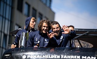 Arminia zieht am Sonntag durch Bielefeld und lässt sich feiern. - Teresa Kroeger/RHR-FOTO Arminia zieht am Sonntag durch Bielefeld und lässt sich feiern. - Teresa Kroeger/RHR-FOTO