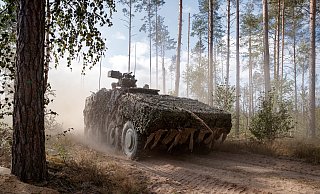 Das hochmobile Gefechtsfahrzeug GTK Boxer gehört nun zur Ausstattung der Panzerbrigade 21 in Augustdorf. - Bundeswehr/Marco Dorow Das hochmobile Gefechtsfahrzeug GTK Boxer gehört nun zur Ausstattung der Panzerbrigade 21 in Augustdorf. - Bundeswehr/Marco Dorow