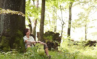 Wandern wird in der Pandemie immer beliebter. Auch rund um Bad Oeynhausen gibt es zahlreiche Möglichkeiten für kurze und lange Routen. - Weserbergland Tourismus e.V. Wandern wird in der Pandemie immer beliebter. Auch rund um Bad Oeynhausen gibt es zahlreiche Möglichkeiten für kurze und lange Routen. - Weserbergland Tourismus e.V.