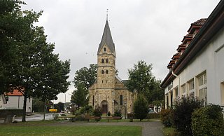 Vor knapp 30 Jahren wurde die dem St. Antonius Einsiedler geweihte katholische Kirche in Mantinghausen letztmalig umfangreich renoviert. - Johannes Büttner Vor knapp 30 Jahren wurde die dem St. Antonius Einsiedler geweihte katholische Kirche in Mantinghausen letztmalig umfangreich renoviert. - Johannes Büttner