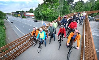 Das Warten hat ein Ende: Die neue Westring-Brücke in Gütersloh ist jetzt offiziell eingeweiht und eröffnet. - Andreas Frücht Das Warten hat ein Ende: Die neue Westring-Brücke in Gütersloh ist jetzt offiziell eingeweiht und eröffnet. - Andreas Frücht