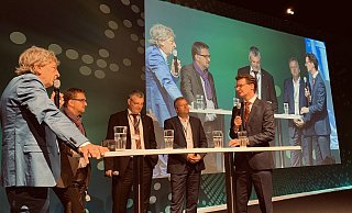 Im Gespräch: Matthias Bongard, Joachim Künzel, Ronald Lünser, Heiko Sedlaczek und Hendrik Wüst. - Dirk-Ulrich Brüggemann Im Gespräch: Matthias Bongard, Joachim Künzel, Ronald Lünser, Heiko Sedlaczek und Hendrik Wüst. - Dirk-Ulrich Brüggemann