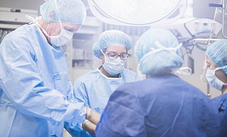Am Klinikum gibt es derzeit noch genug Blutreserven - es ist laut Sprecher Falk Baumeister aber "knapp". - Symbolfoto/picture alliance Am Klinikum gibt es derzeit noch genug Blutreserven - es ist laut Sprecher Falk Baumeister aber "knapp". - Symbolfoto/picture alliance