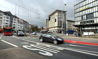 Der Jahnplatz soll für den Durchgangsverkehr während der zweijährigen Bauzeit ab Juli 2022 gesperrt werden. - BARBARA FRANKE Der Jahnplatz soll für den Durchgangsverkehr während der zweijährigen Bauzeit ab Juli 2022 gesperrt werden. - BARBARA FRANKE