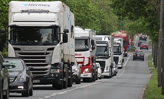 Ab Dienstag könnte es auf der Dehmer Straße erneut zu Verkehrsbehinderungen kommen. - Ulf Hanke Ab Dienstag könnte es auf der Dehmer Straße erneut zu Verkehrsbehinderungen kommen. - Ulf Hanke