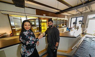 Ramshita Ramanathan und Vimal Mathanraj freuen sich schon auf die Eröffnung. - Andreas Zobe Ramshita Ramanathan und Vimal Mathanraj freuen sich schon auf die Eröffnung. - Andreas Zobe