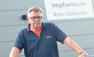 Als Leiter des Impfzentrums für den Kreis stellt Bernhard Riepe stellte er Organisationstalent und maximale Einsatzbereitschaft unter Beweis. - Nicole Donath Als Leiter des Impfzentrums für den Kreis stellt Bernhard Riepe stellte er Organisationstalent und maximale Einsatzbereitschaft unter Beweis. - Nicole Donath