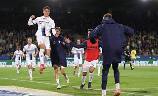 SCP-Joker Stefano Marino hebt nach seinem 2:1-Siegtreffer in Braunschweig ab vor Freude. - Imago Images SCP-Joker Stefano Marino hebt nach seinem 2:1-Siegtreffer in Braunschweig ab vor Freude. - Imago Images