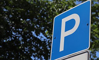 Wird das entsprechende Urteil rechtskräftig, müsste die Stadt Löhne 500 Parkplätze räumen. - Symbolfoto: Annika Könntgen Wird das entsprechende Urteil rechtskräftig, müsste die Stadt Löhne 500 Parkplätze räumen. - Symbolfoto: Annika Könntgen