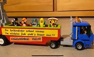 Mit ganz viel Liebe zum Detail haben Harsewinkeler Karnevalisten einen Lego-Mini-Umzug kreiert. - Privat Mit ganz viel Liebe zum Detail haben Harsewinkeler Karnevalisten einen Lego-Mini-Umzug kreiert. - Privat
