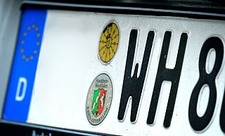 Ein verlorenes Kennzeichen wurde einem 19-Jährigen in Herford zum Verhängnis. - Symbolfoto: Andreas Frücht Ein verlorenes Kennzeichen wurde einem 19-Jährigen in Herford zum Verhängnis. - Symbolfoto: Andreas Frücht