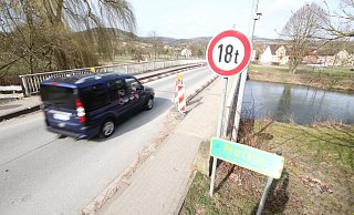 Nur noch beschränkt befahrbar: Die Nethebrücke bei Bruchhausen. - David Schellenberg Nur noch beschränkt befahrbar: Die Nethebrücke bei Bruchhausen. - David Schellenberg