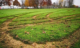 Den Sachschaden auf dem Unterlübber Sportplatz schätzt die Verwaltung auf 5.000 Euro. - Carsten Korfesmeyer Den Sachschaden auf dem Unterlübber Sportplatz schätzt die Verwaltung auf 5.000 Euro. - Carsten Korfesmeyer