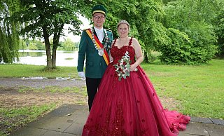 Die jungen Anreppener Majestäten Kai Peter Börnemeier und Marie Mertens. - Regina Brucksch Die jungen Anreppener Majestäten Kai Peter Börnemeier und Marie Mertens. - Regina Brucksch