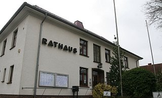 Wer künftig das Hüllhorster Rathaus führt, wird sich bei der Stichwahl am 27. September entscheiden. - Kim Lea Hoffmeyer Wer künftig das Hüllhorster Rathaus führt, wird sich bei der Stichwahl am 27. September entscheiden. - Kim Lea Hoffmeyer