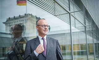 Kanzlerkandidat Merz will nach einem Wahlsieg einen Wechsel in der Asyl- und Einwanderungspolitik. - Michael Kappeler/dpa Kanzlerkandidat Merz will nach einem Wahlsieg einen Wechsel in der Asyl- und Einwanderungspolitik. - Michael Kappeler/dpa