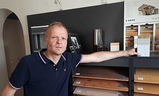 Geschäftsführer Markus Stücke ist gelernter Raumausstatter-Meister. - Ingo Kalischek Geschäftsführer Markus Stücke ist gelernter Raumausstatter-Meister. - Ingo Kalischek