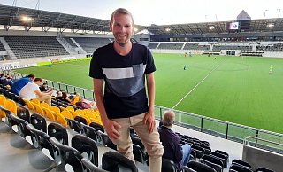 Tribüne und Büro sind jetzt die Einsatzorte von Daniel Keller (hier bei einem Besuch im Stadion von Schaffhausen), nicht mehr die Trainerbank. - Johnny Dähne Tribüne und Büro sind jetzt die Einsatzorte von Daniel Keller (hier bei einem Besuch im Stadion von Schaffhausen), nicht mehr die Trainerbank. - Johnny Dähne