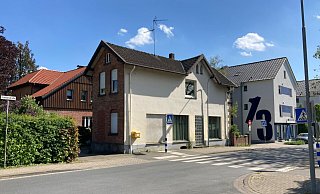 Das Objekt befindet sich an der Ravensberger Straße in Halle im Kreis Gütersloh. - Stadt Halle Das Objekt befindet sich an der Ravensberger Straße in Halle im Kreis Gütersloh. - Stadt Halle