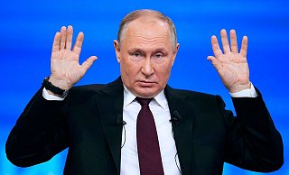 Der russische Präsident Wladimir Putin sieht für seinen Krieg gegen die Ukraine alle bisherigen Ziele weiter in Kraft. - Alexander Zemlianichenko/Pool AP/dpa Der russische Präsident Wladimir Putin sieht für seinen Krieg gegen die Ukraine alle bisherigen Ziele weiter in Kraft. - Alexander Zemlianichenko/Pool AP/dpa