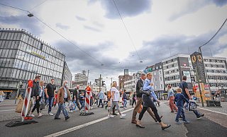 Der Jahnplatz ist dicht – für Autofahrer. - Sarah Jonek Der Jahnplatz ist dicht – für Autofahrer. - Sarah Jonek