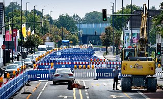 Die Sperrung der Verler Straße und die ausgeschilderten Umleitungen sorgen bei Anwohnern für Unmut. - Andreas Frücht Die Sperrung der Verler Straße und die ausgeschilderten Umleitungen sorgen bei Anwohnern für Unmut. - Andreas Frücht
