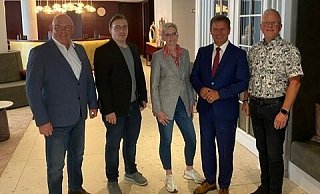 Markus Bömelburg (v. l.), Dennis Niedermark, Marion Ewers, Michael Stickeln und Torsten Hegener. - FDP Markus Bömelburg (v. l.), Dennis Niedermark, Marion Ewers, Michael Stickeln und Torsten Hegener. - FDP
