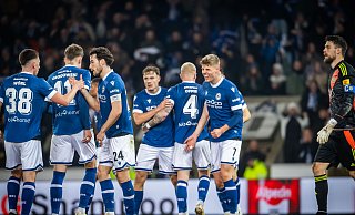 Julian Kania (r.) avancierte mit seinem Doppelpack zum Matchwinner für Arminia im Spitzenspiel gegen Saarbrücken. - Sarah Jonek Julian Kania (r.) avancierte mit seinem Doppelpack zum Matchwinner für Arminia im Spitzenspiel gegen Saarbrücken. - Sarah Jonek