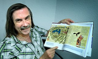 Nobby Morkes, Gütersloher Gründer und Veranstalter vom "Anno 1280", ist stolz, dass sein Mittelalterspektakel jetzt geschichtsunterrichtstauglich ist. - Andreas Frücht Nobby Morkes, Gütersloher Gründer und Veranstalter vom "Anno 1280", ist stolz, dass sein Mittelalterspektakel jetzt geschichtsunterrichtstauglich ist. - Andreas Frücht