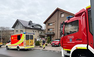 Aufgrund eines medizinischen Notfalls einer Bewohnerin brannte in einem Mehrfamilienhaus Essen auf dem Herd an. - Ralph Meyer Aufgrund eines medizinischen Notfalls einer Bewohnerin brannte in einem Mehrfamilienhaus Essen auf dem Herd an. - Ralph Meyer