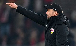 Sebastian Hoeneß kann nur mit einem Pokalsieg mit dem VfB den Sprung in die Europa League schaffen. - Tom Weller/dpa Sebastian Hoeneß kann nur mit einem Pokalsieg mit dem VfB den Sprung in die Europa League schaffen. - Tom Weller/dpa